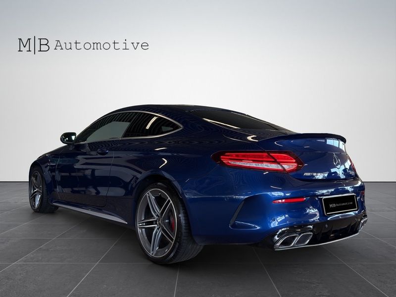 Mercedes C63 AMG bild 4