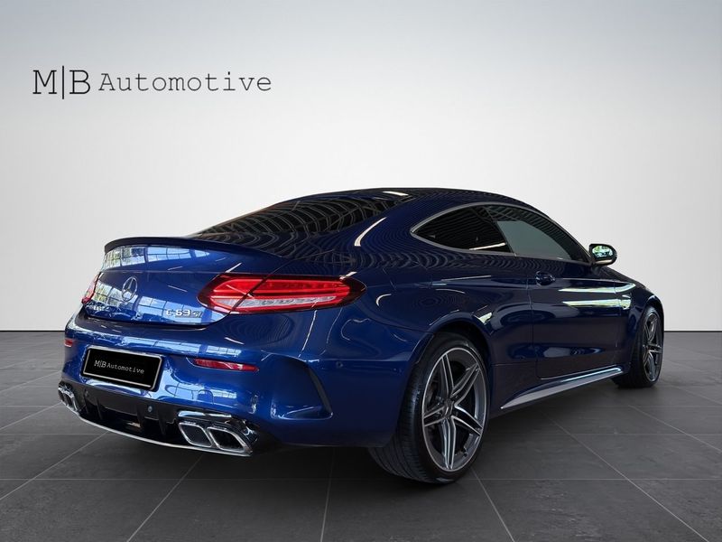 Mercedes C63 AMG bild 6