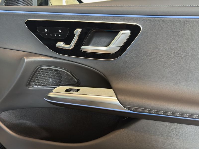 Mercedes E300 bild 18