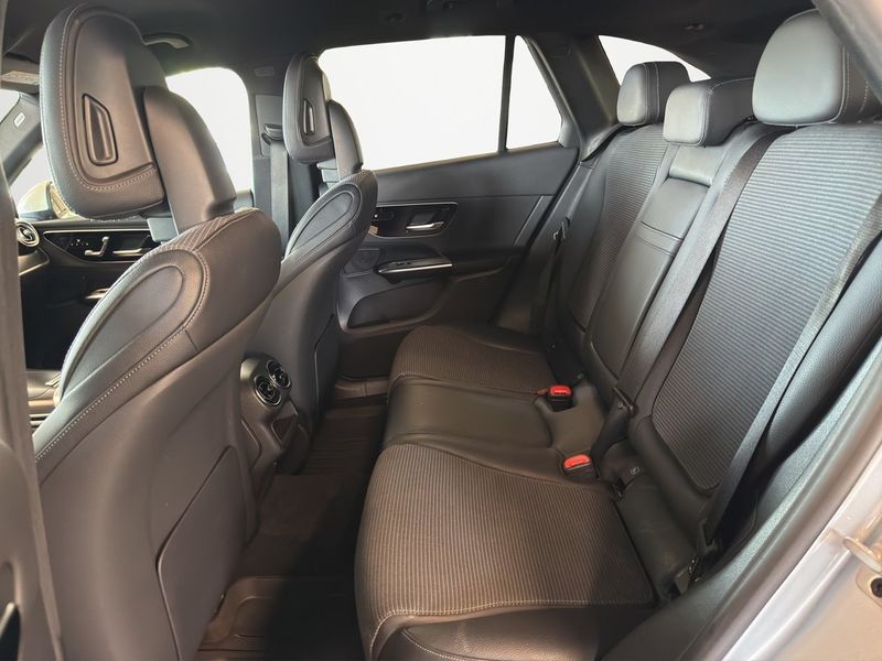 Mercedes GLC220 bild 17