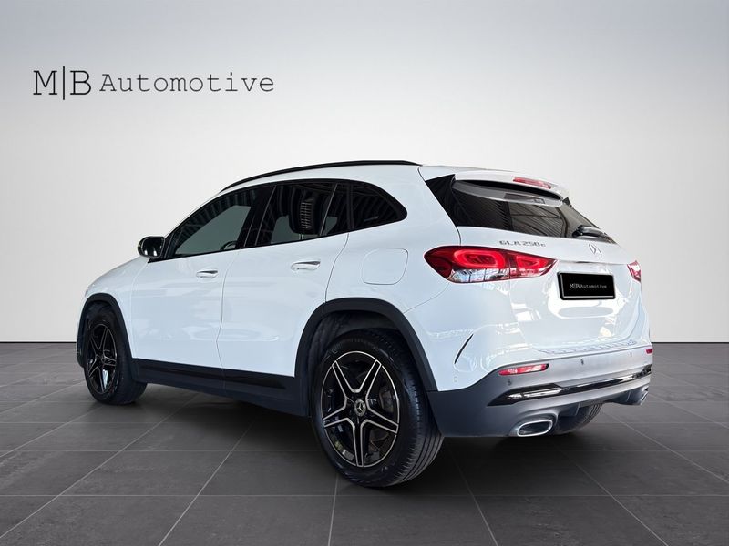 Mercedes GLA250 bild 4