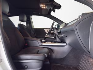Mercedes GLA250 bild 15