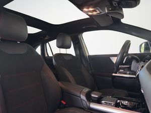 Mercedes GLA250 bild 16