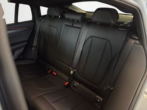 BMW X4 bild 13