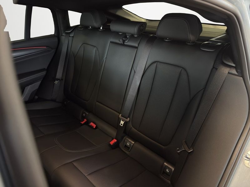 BMW X4 bild 13