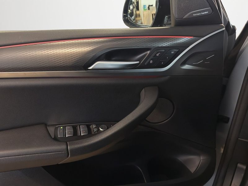 BMW X4 bild 12