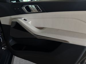 BMW X7 bild 17