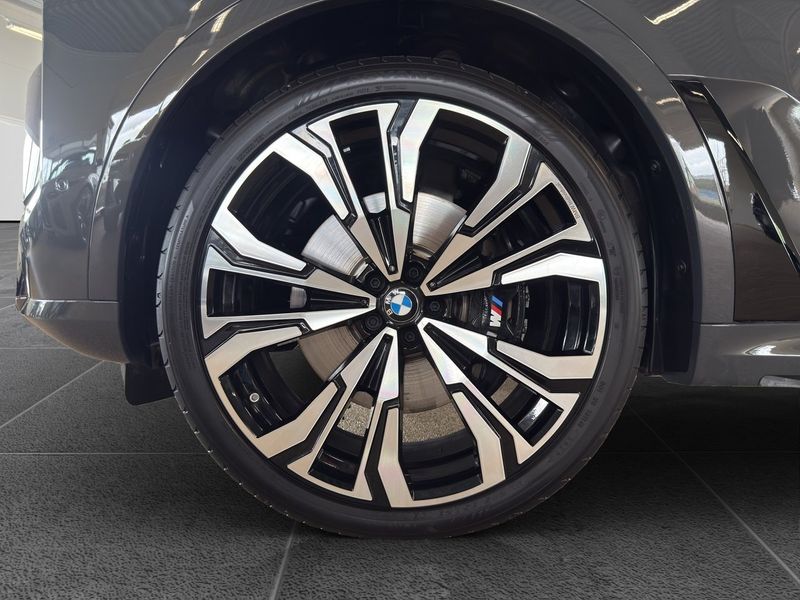 BMW X7 bild 23