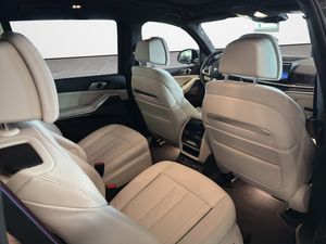 BMW X7 bild 19