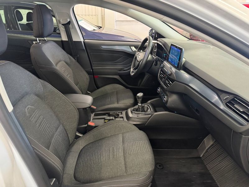 Ford Focus bild 17