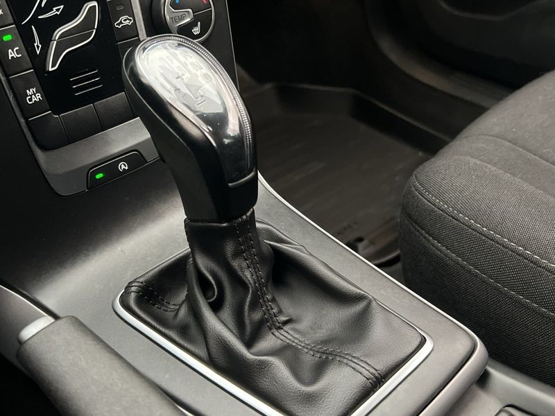 Volvo V40 bild 24