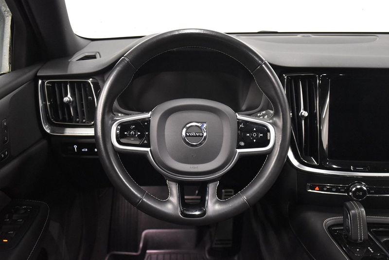 Volvo V60 bild 2