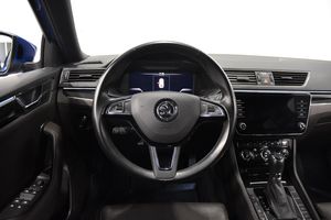 Skoda Superb bild 2