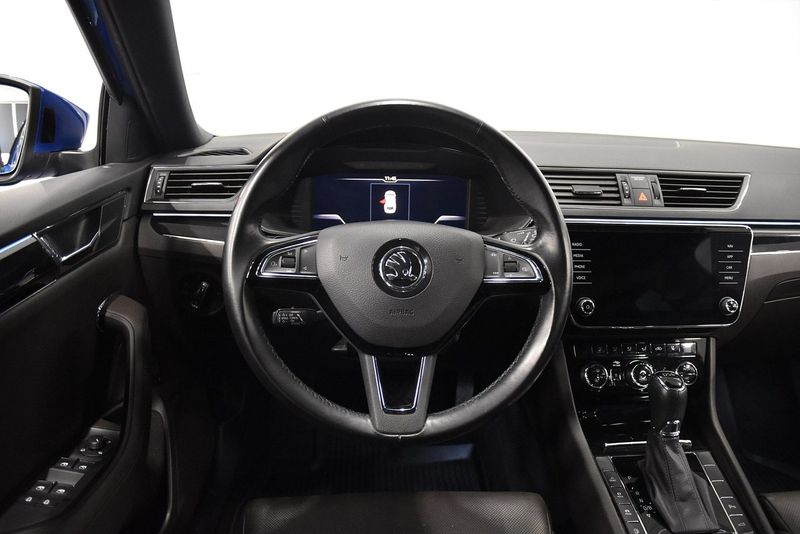 Skoda Superb bild 2