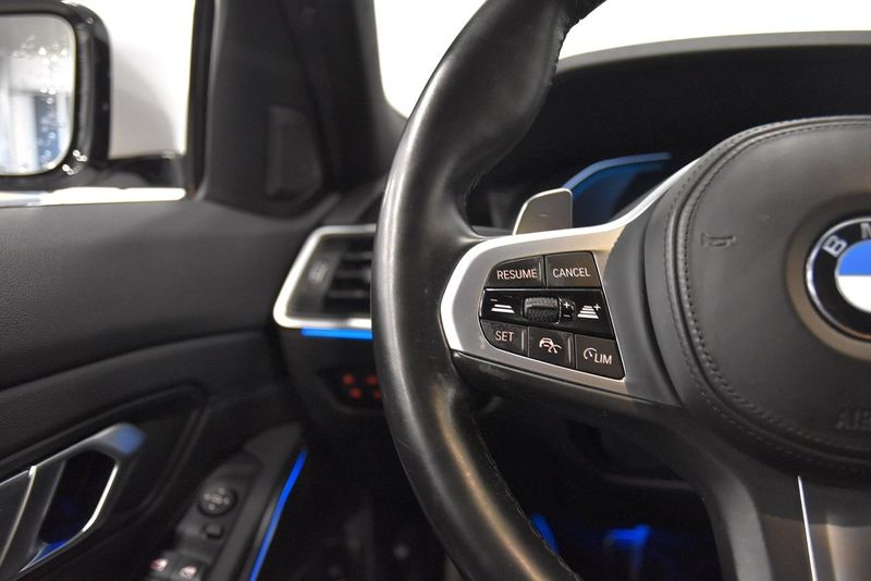 BMW 330 bild 10