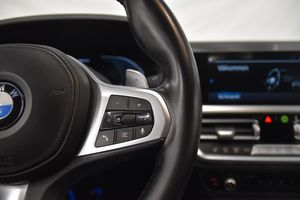 BMW 330 bild 11