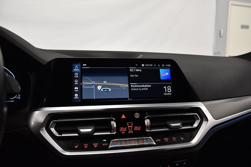 BMW 330 bild 16