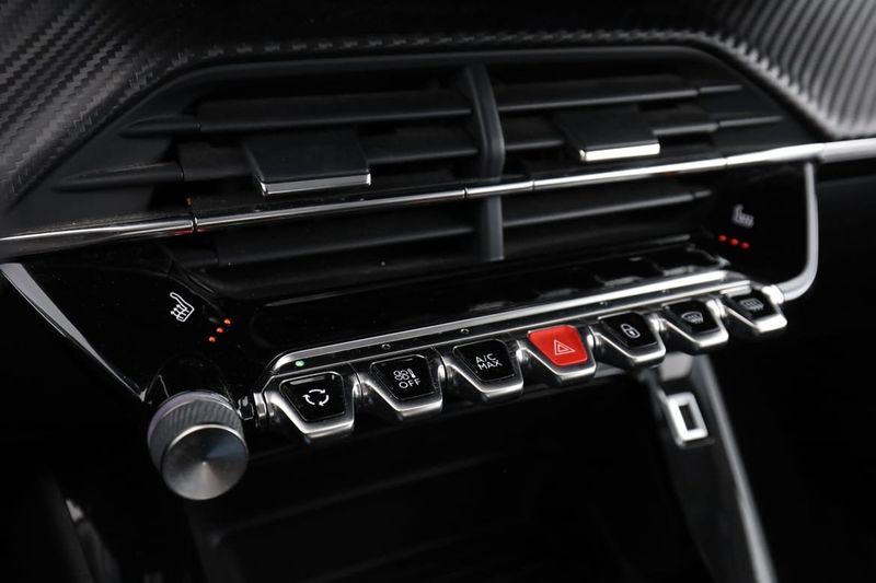 Peugeot 2008 bild 24