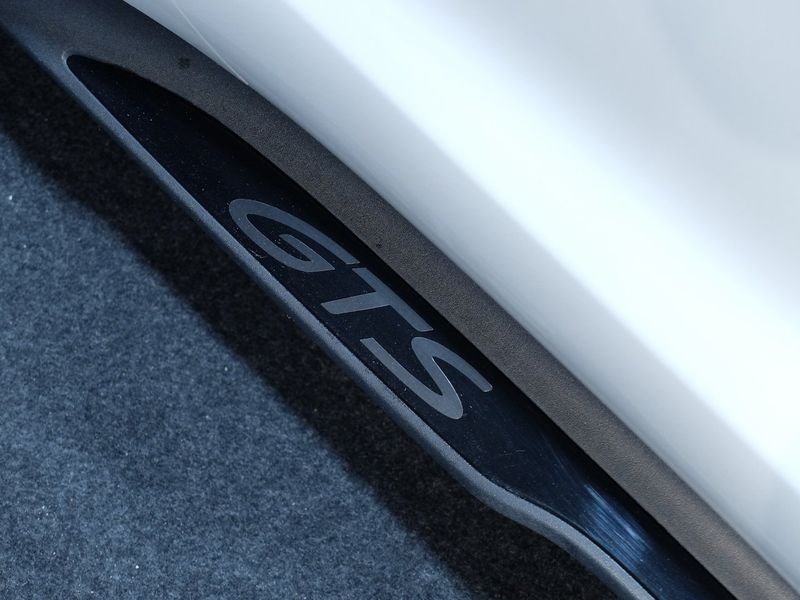 Porsche Taycan bild 6