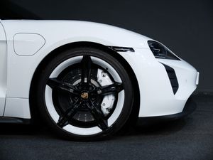 Porsche Taycan bild 3