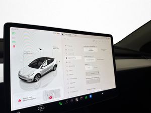 Tesla Model Y bild 17
