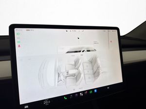 Tesla Model Y bild 30