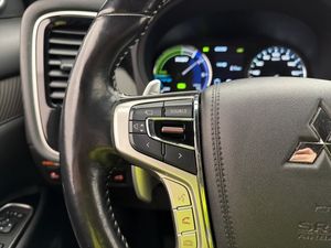 Mitsubishi Outlander bild 17