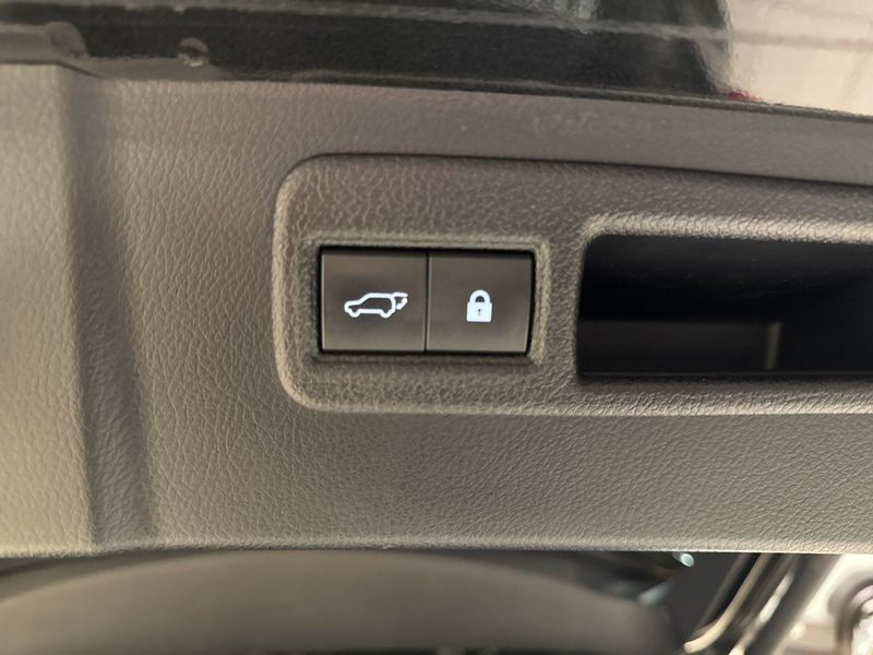 Lexus NX bild 15