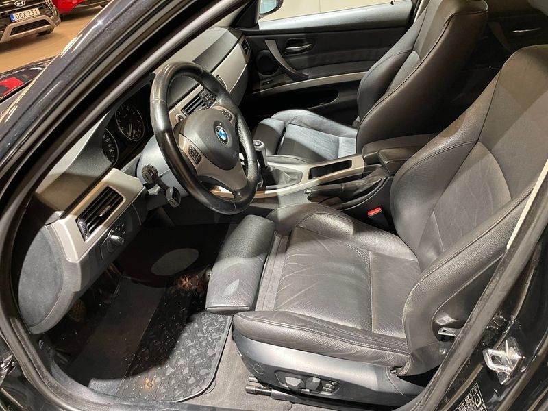 BMW 330 bild 4