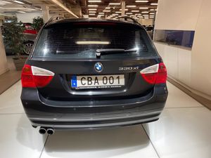 BMW 330 bild 9
