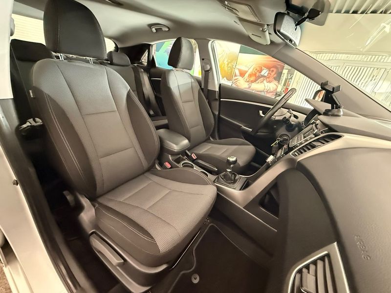 Hyundai i30 bild 11