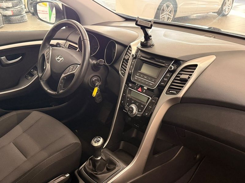 Hyundai i30 bild 9