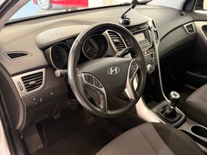 Hyundai i30 bild 7