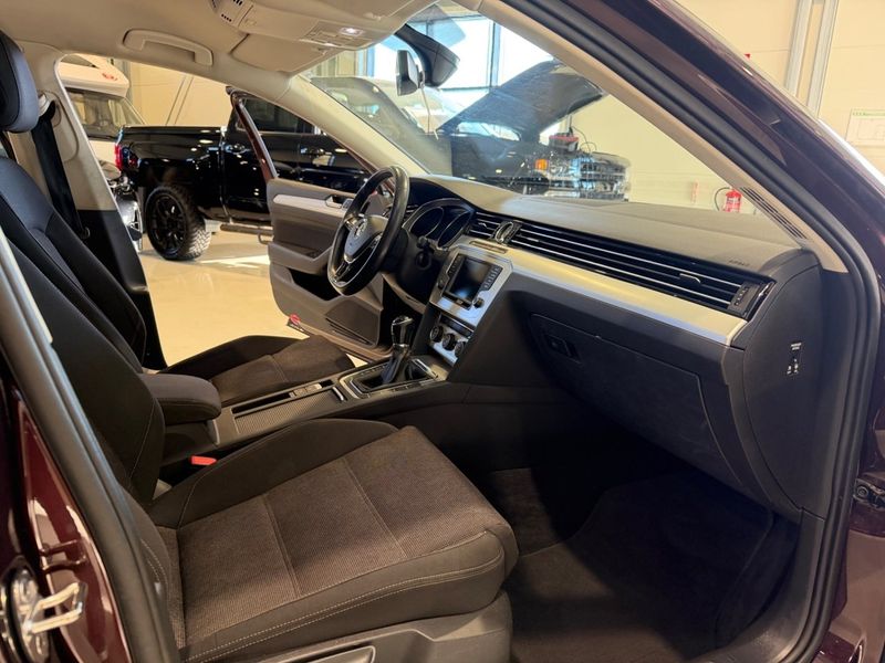 Volkswagen Passat bild 7