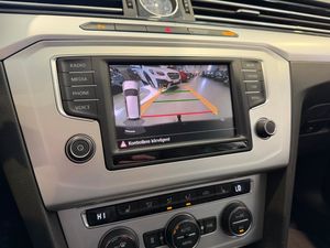 Volkswagen Passat bild 13