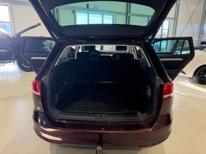 Volkswagen Passat bild 9