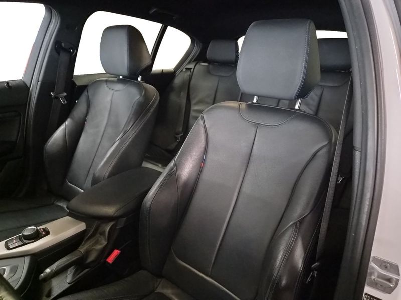 BMW 118 bild 13