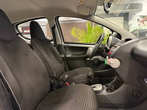 Peugeot 107 bild 18
