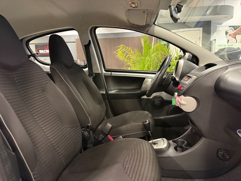 Peugeot 107 bild 18