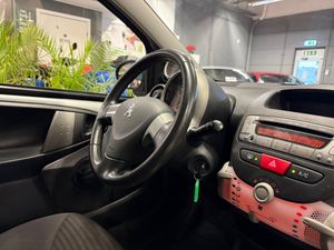 Peugeot 107 bild 17