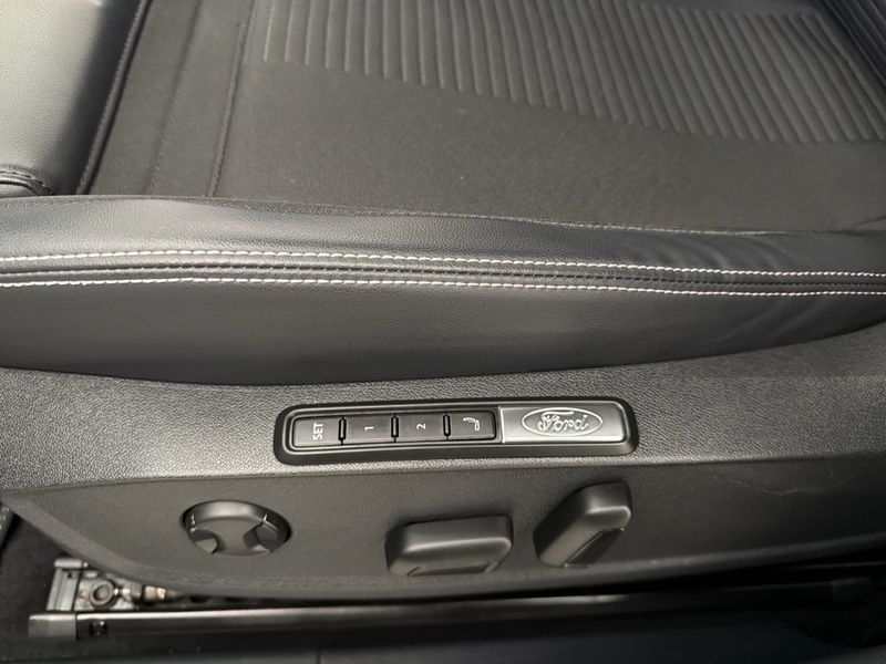 Ford Explorer bild 14