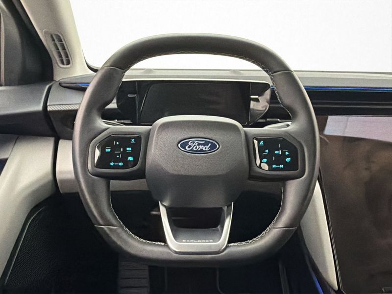 Ford Explorer bild 17