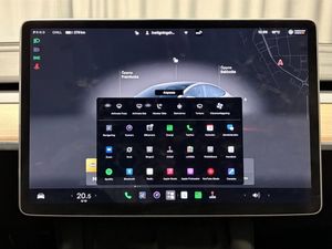 Tesla Model 3 bild 18