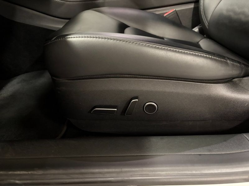 Tesla Model 3 bild 11