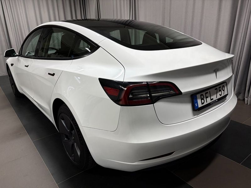 Tesla Model 3 bild 4