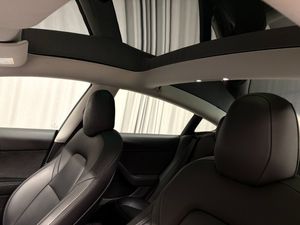 Tesla Model 3 bild 12