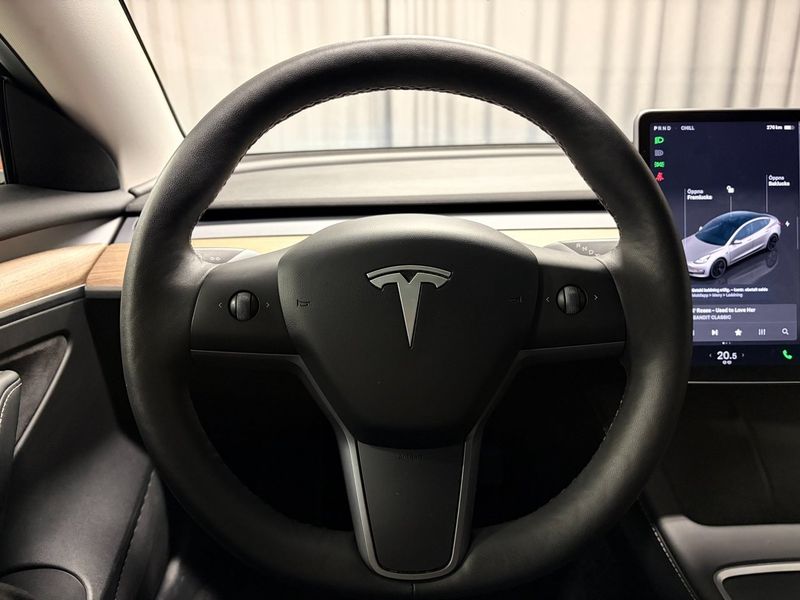 Tesla Model 3 bild 21