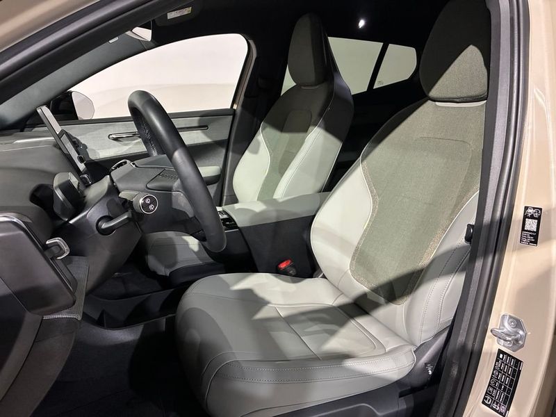 Volvo EX30 bild 5