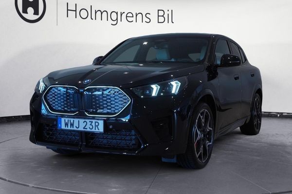 BMW iX2 eDrive20 M-Sport Pro Innovation Drag Elstol Panorama HU - 2026