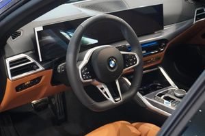 BMW i4 bild 2
